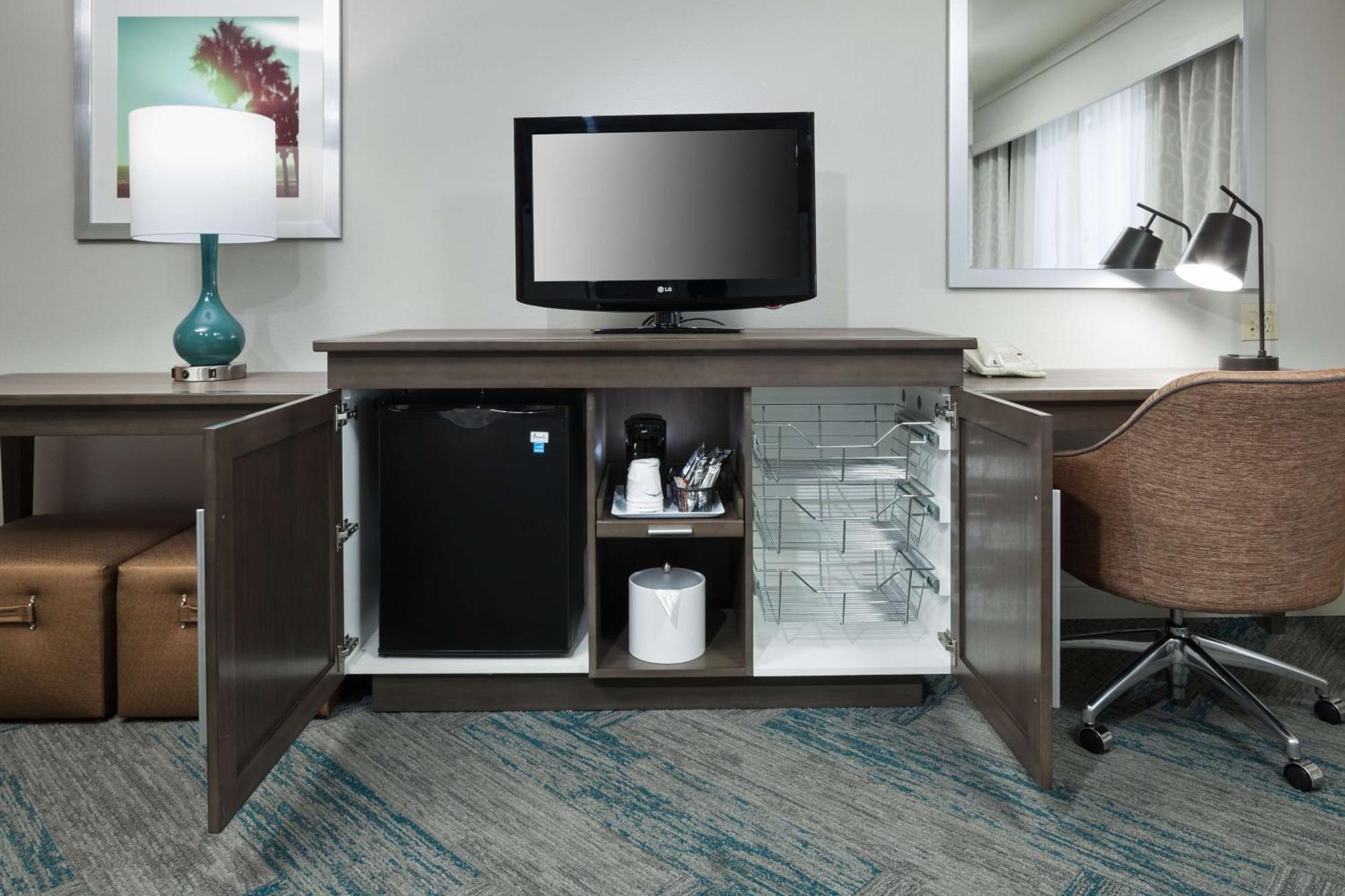 Hampton Inn Los Angeles Orange County Cypress Dış mekan fotoğraf